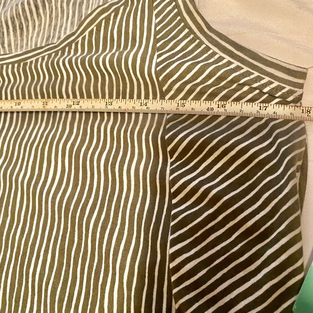 NWT EDDIE BAUER | Ladies Gate Check Mixed-Stripe U-Neck Tank Top Sz M Easy Care - Picture 12 of 15